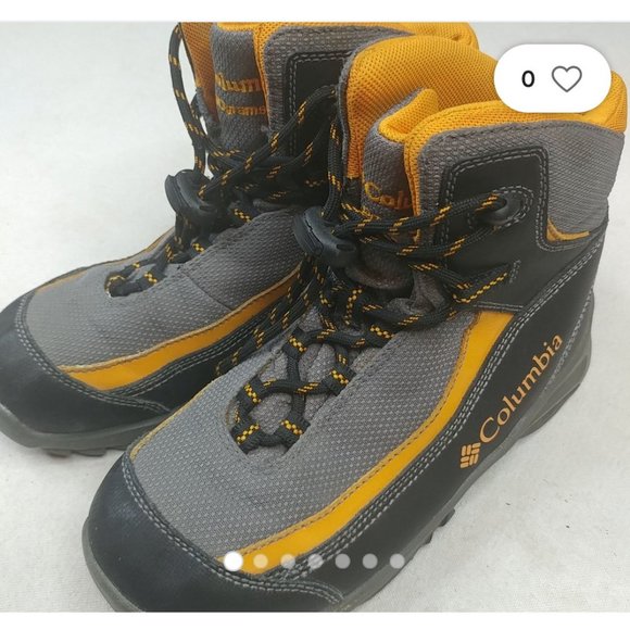 Columbia Youth Winter Trek Omni Grip size youth 4 in grey and orange winter boot - Picture 1 of 8